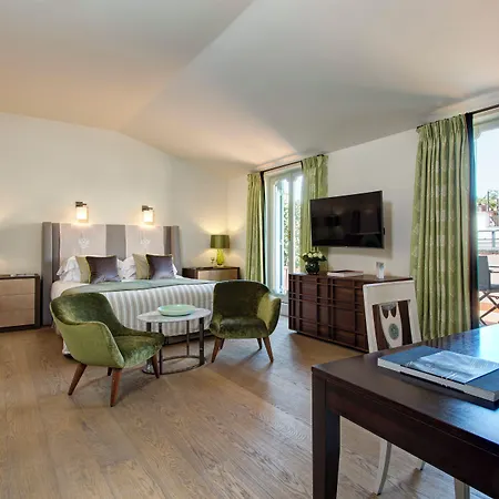 Hotel Rocco De Russie 5*