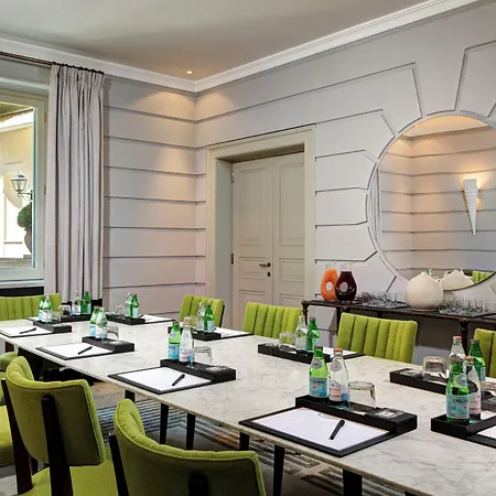 Rocco De Russie 5* Rome