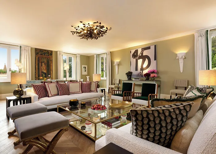 Hotel Rocco De Russie 5*