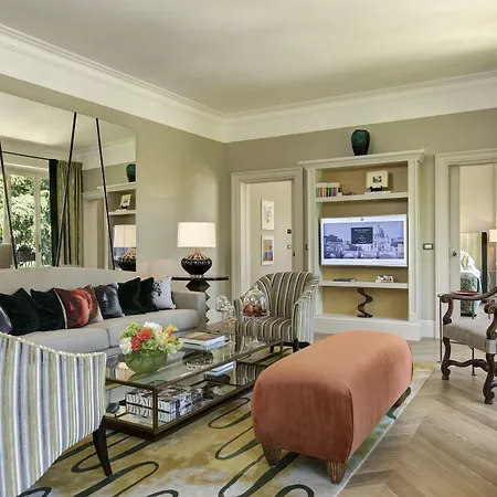 Otel Rocco De Russie Roma
