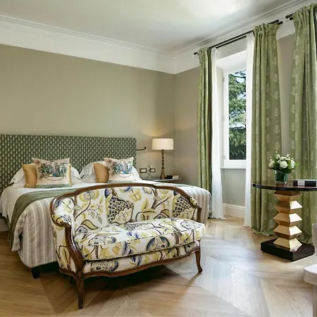 Otel Rocco De Russie