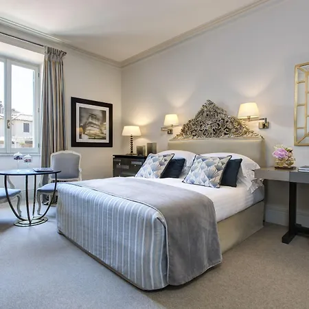 Otel Rocco De Russie 5*