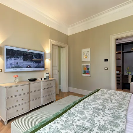 Rocco De Russie 5* Roma