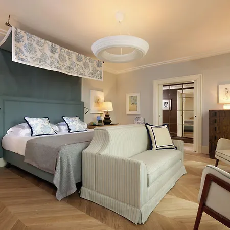 Otel Rocco De Russie