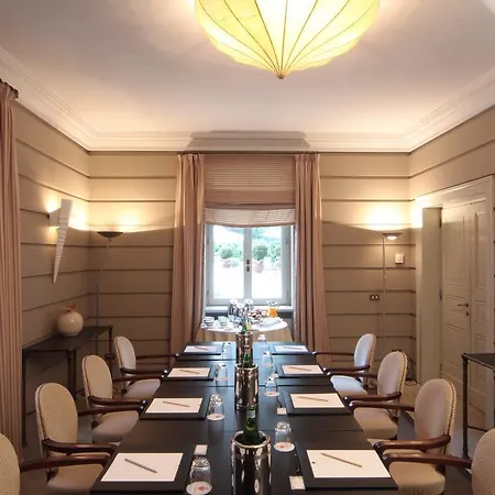 Otel Rocco De Russie 5*