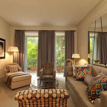 Otel Rocco De Russie 5*