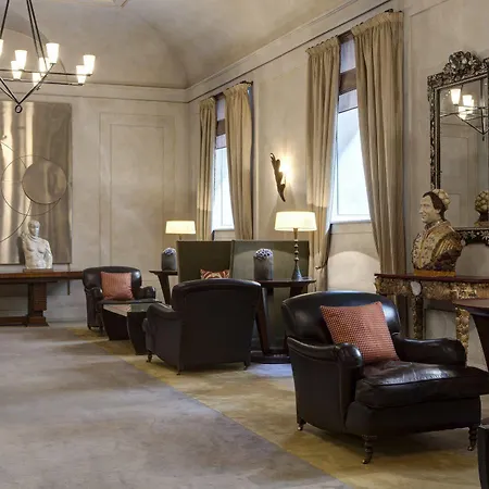 Hotel Rocco De Russie