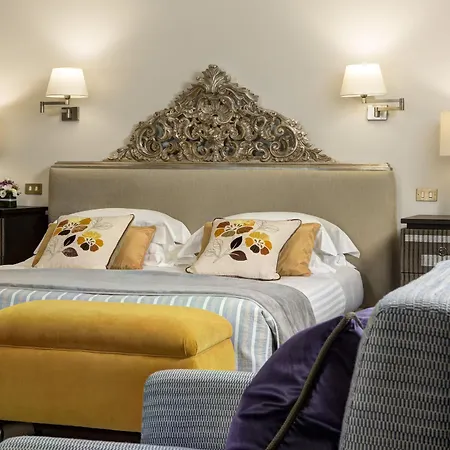 Hotel Rocco De Russie 5*