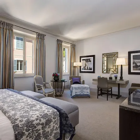 ロッコ フォルテ デ ルシエ ホテル 5*