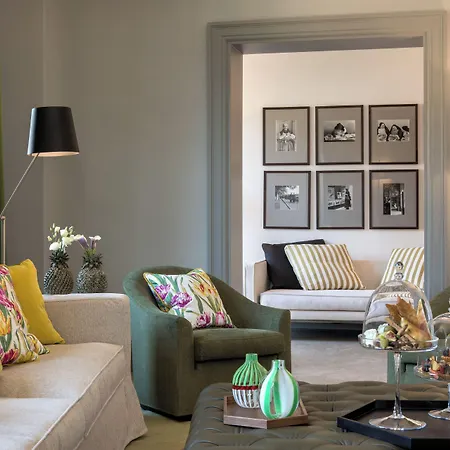 ロッコ フォルテ デ ルシエ ホテル