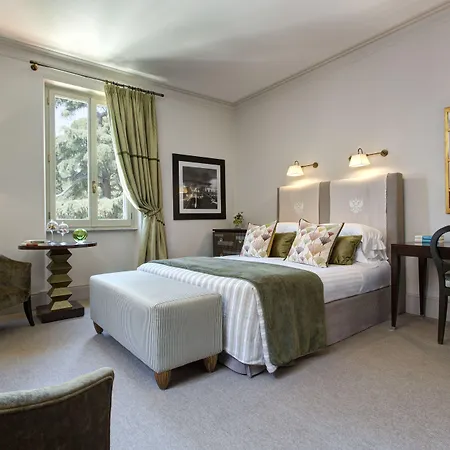 Hotel Rocco De Russie 5*