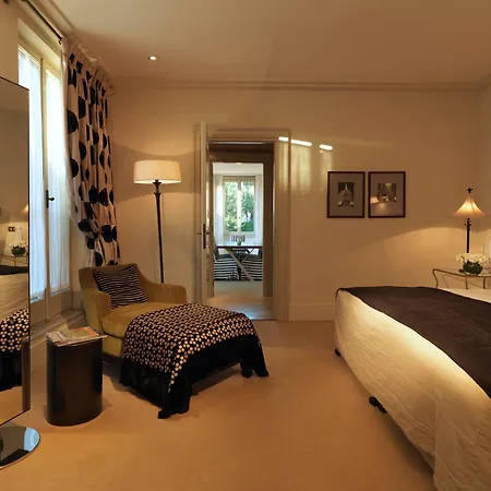 ロッコ フォルテ デ ルシエ ローマ