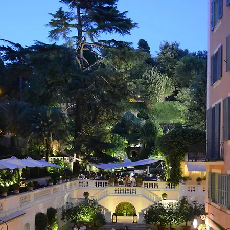 ホテル ロッコ フォルテ デ ルシエ