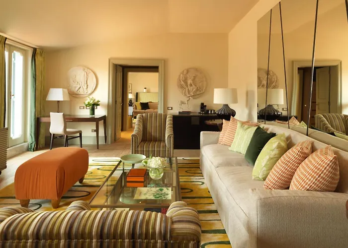 Rocco De Russie 5* Rome